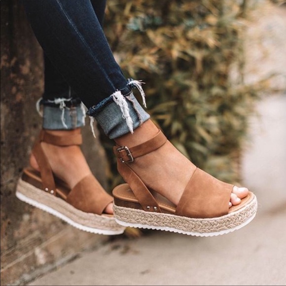 TAN Espadrille sandal - Picture 4 of 7